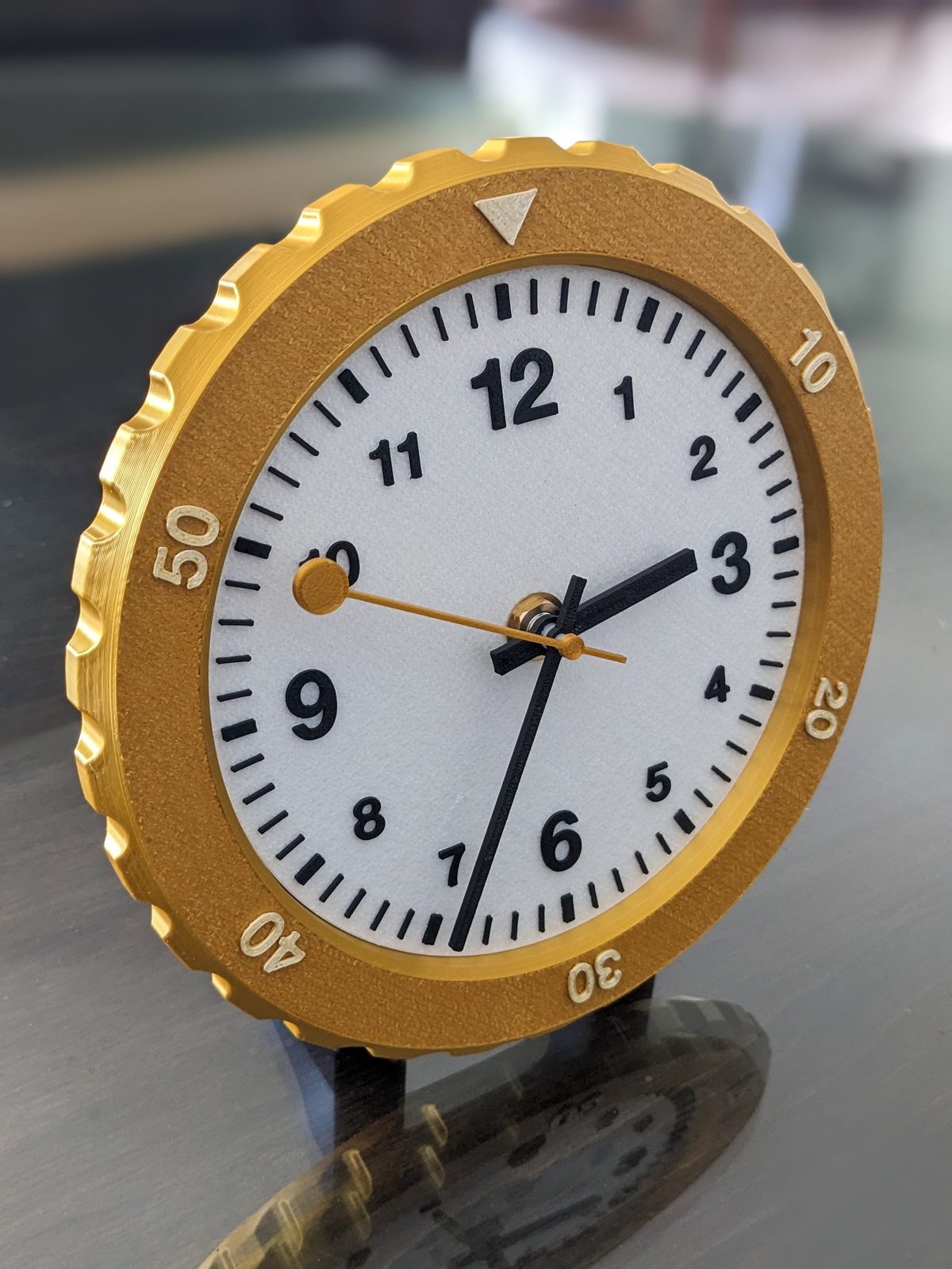 BezelMaster, a 3D-printed diver-style clock